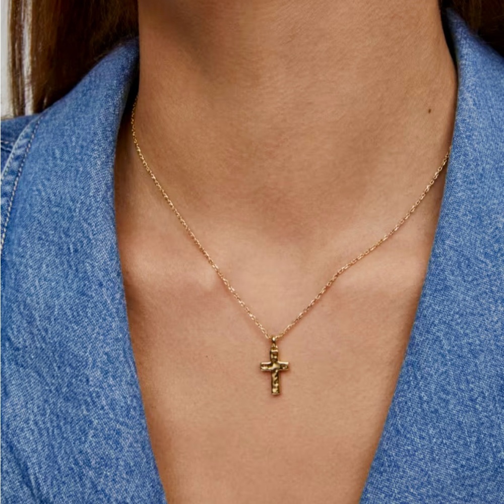 Kendra Scott Gold Cross Pendant Necklace
